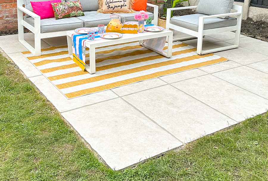 How to Lay Patio Slabs on Soil 